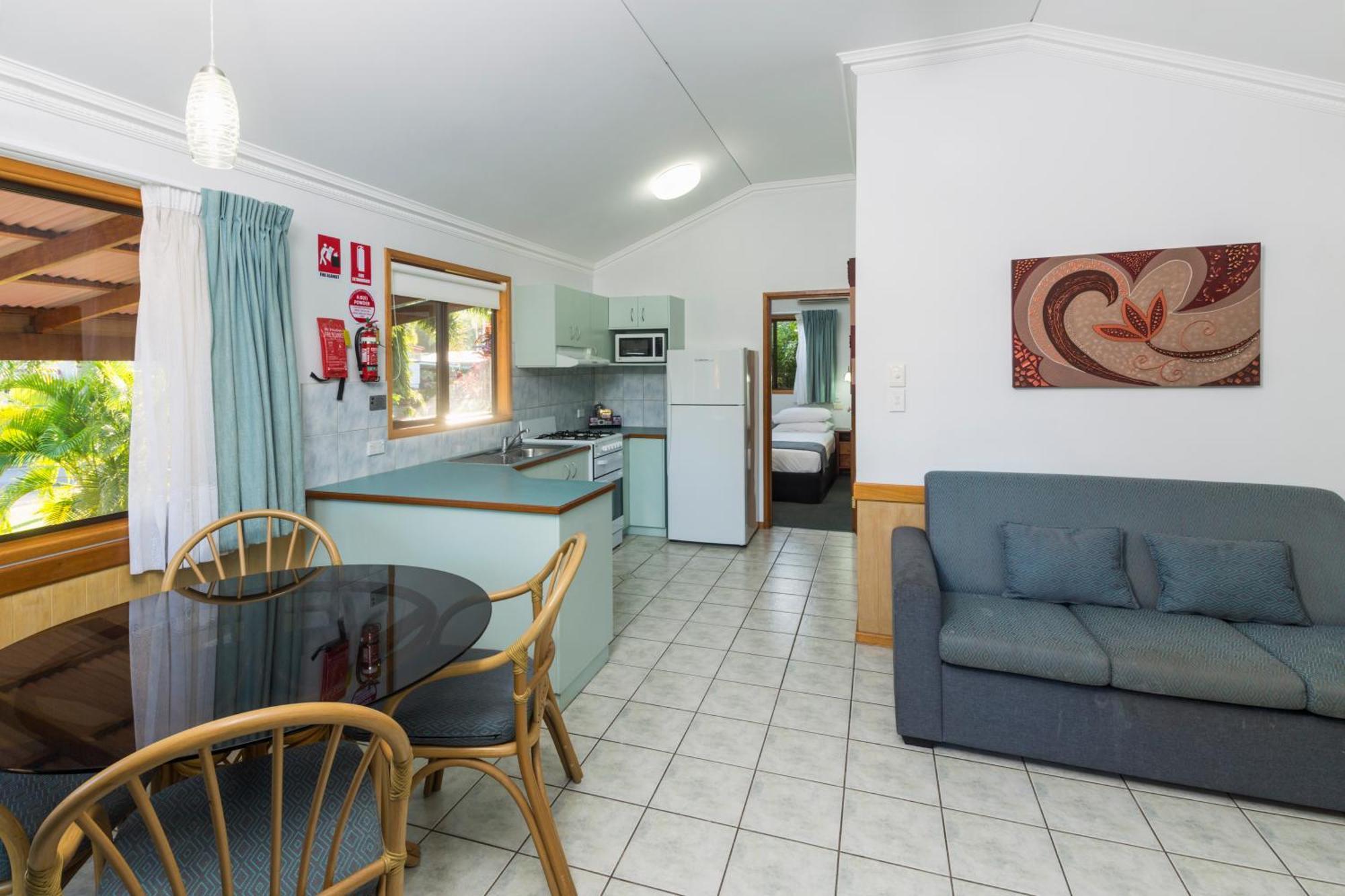 Ingenia Holidays Cairns Coconut Quarto foto A typical two-bedroom villa at a holiday park